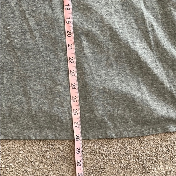 Catherines Gray Short Sleeve “Let Every Moment Inspire You”  V-Neck Tee | 1X - Picture 6 of 7